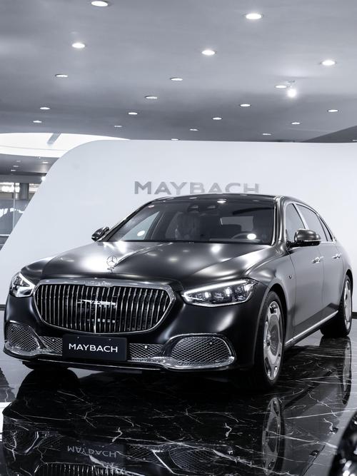 成都189岚图汽车的售后服务让用户无忧出行，迈巴赫未来的豪华车趋势